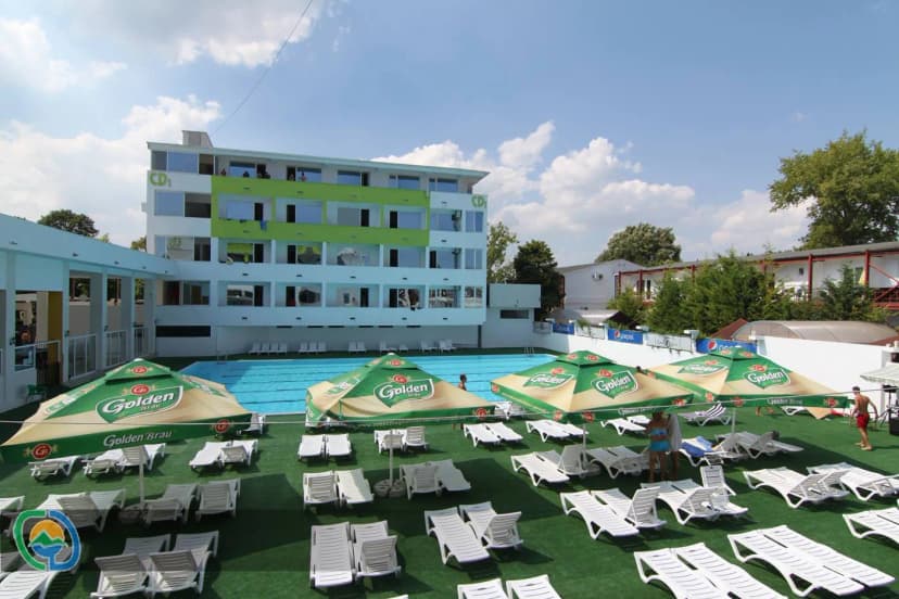 Piscină Casa Duca Costinești – relaxare și recuperare sportivă pentru cantonamente