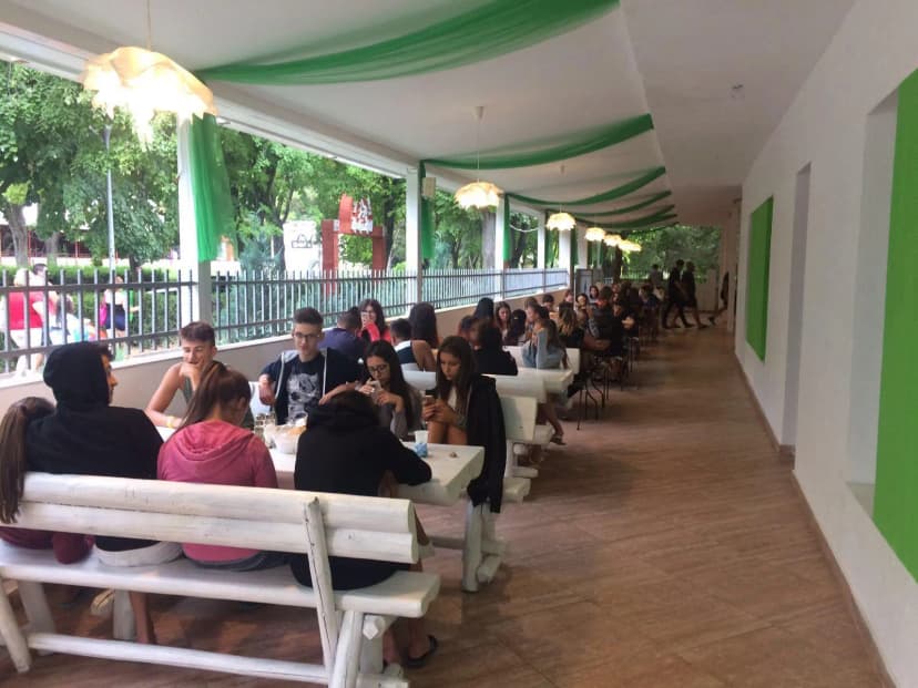 Sistem autoservire Casa Duca – meniu all inclusive zilnic pentru elevi și sportivi